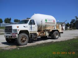 OLD PROPANE TRUCKS 004
