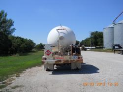 OLD PROPANE TRUCKS 006