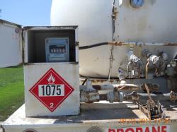 OLD PROPANE TRUCKS 045