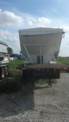 Dry tender trailer