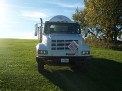 1997 IHC lp truck (2)