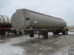 1972 Trailmobile tanker (1)