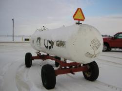 1100 Gallon Fuel Tank (2)