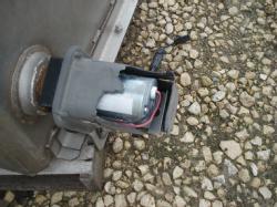 2 Stainless steel tanks (5)