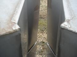 2 Stainless steel tanks (8)