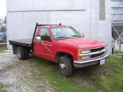 red truck 002