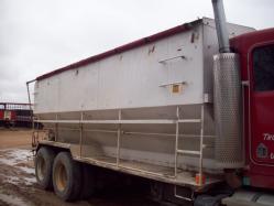 FEED TRUCK 5114 004