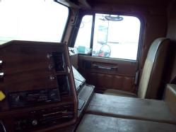 1986 FL Cabover (6)