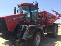 2009 CaseIH 4520 floater (12)