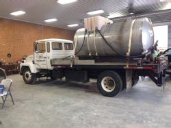 1986 Mack Liquid tender (1)