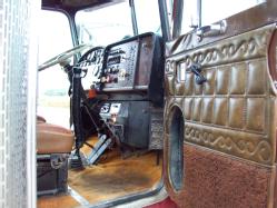1984 Peterbilt (11)