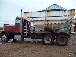 1984 Peterbilt (4)