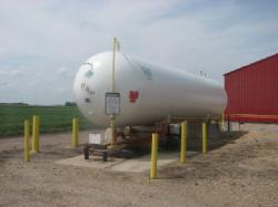 12,000 gal. NH3 Tank (4)