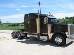 06 Pete Sleeper Truck 009