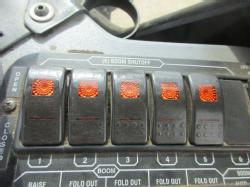 DR-4083 (30)