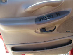 TR3026 (19)