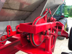 Spreader (2)