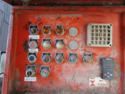 TR8512 (9)