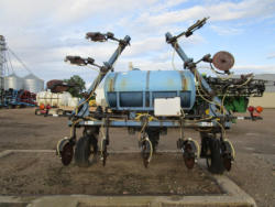 DR8593 (09)