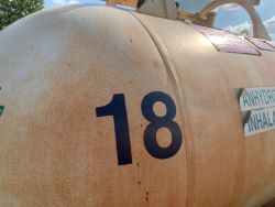 1483121