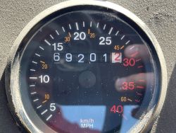 1473817