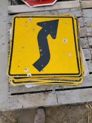 1528512