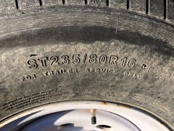 1528405
