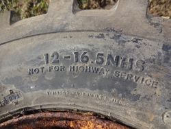 1541093