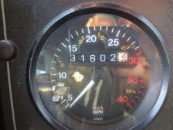 1541585