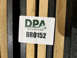 1555636
