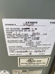 1556451