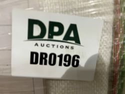 1568049
