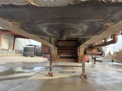 1564761