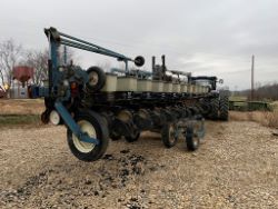 1566684
