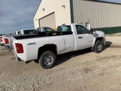 1568573
