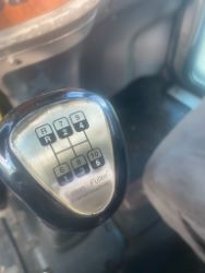 1569372