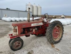 1582572
