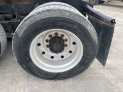 1586324
