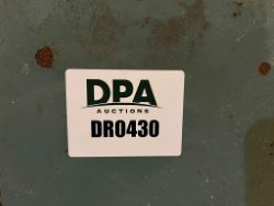 1593942