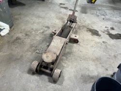 1594686