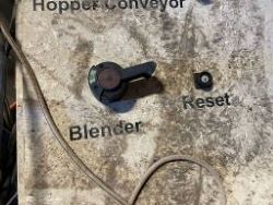 1625912