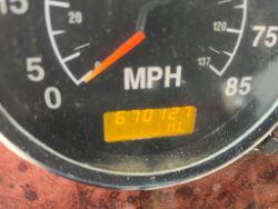 1618521