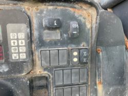 1623773