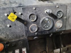 1625560