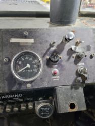 1625561