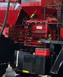 1625887