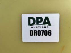 1627593