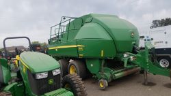 1640671