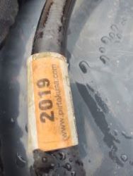 1635221