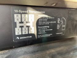 1635128